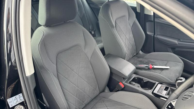 Used Volkswagen Golf 2024 for sale - 75947021: Photo 23