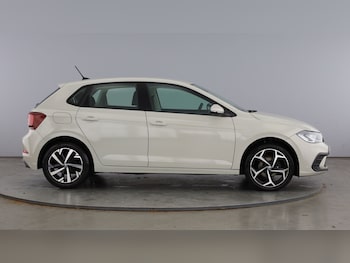 Used Volkswagen Polo 2024 for sale - 78091236: Photo