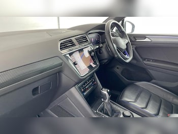 Used Volkswagen Tiguan 2022 for sale - 76231052: Photo