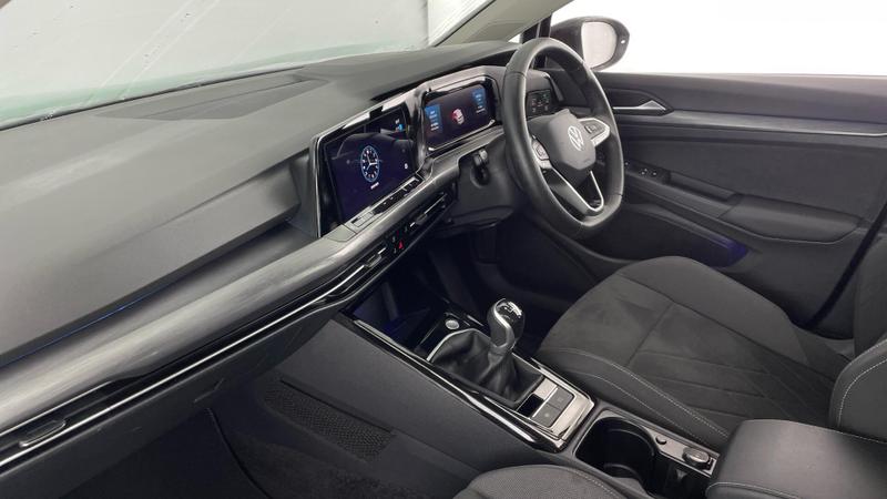 Used Volkswagen Golf 2024 for sale - 75945195: Photo 2