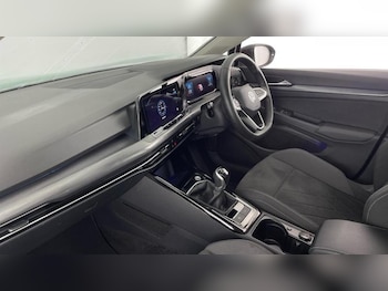 Used Volkswagen Golf 2024 for sale - 75945195: Photo