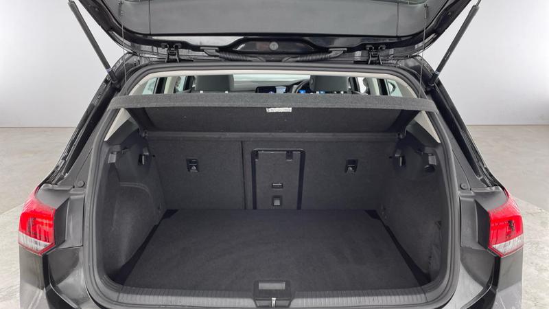 Used Volkswagen Golf 2024 for sale - 75945195: Photo 31