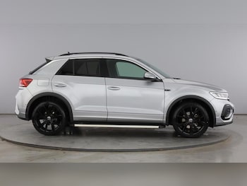 Used Volkswagen T-Roc 2022 for sale - 76184446: Photo