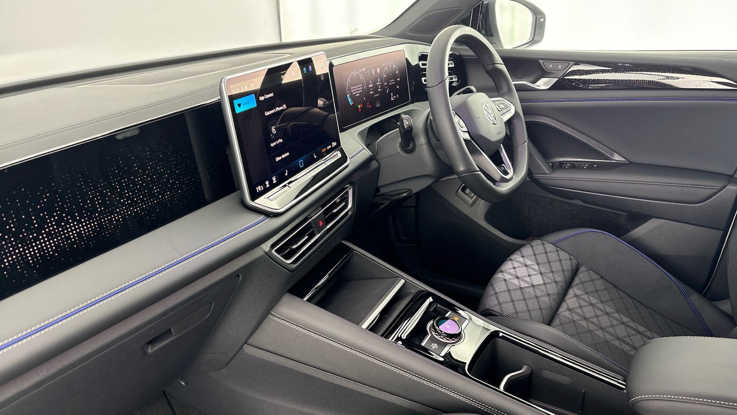 Used Volkswagen Tiguan 2026 for sale - 77635536: Photo 2