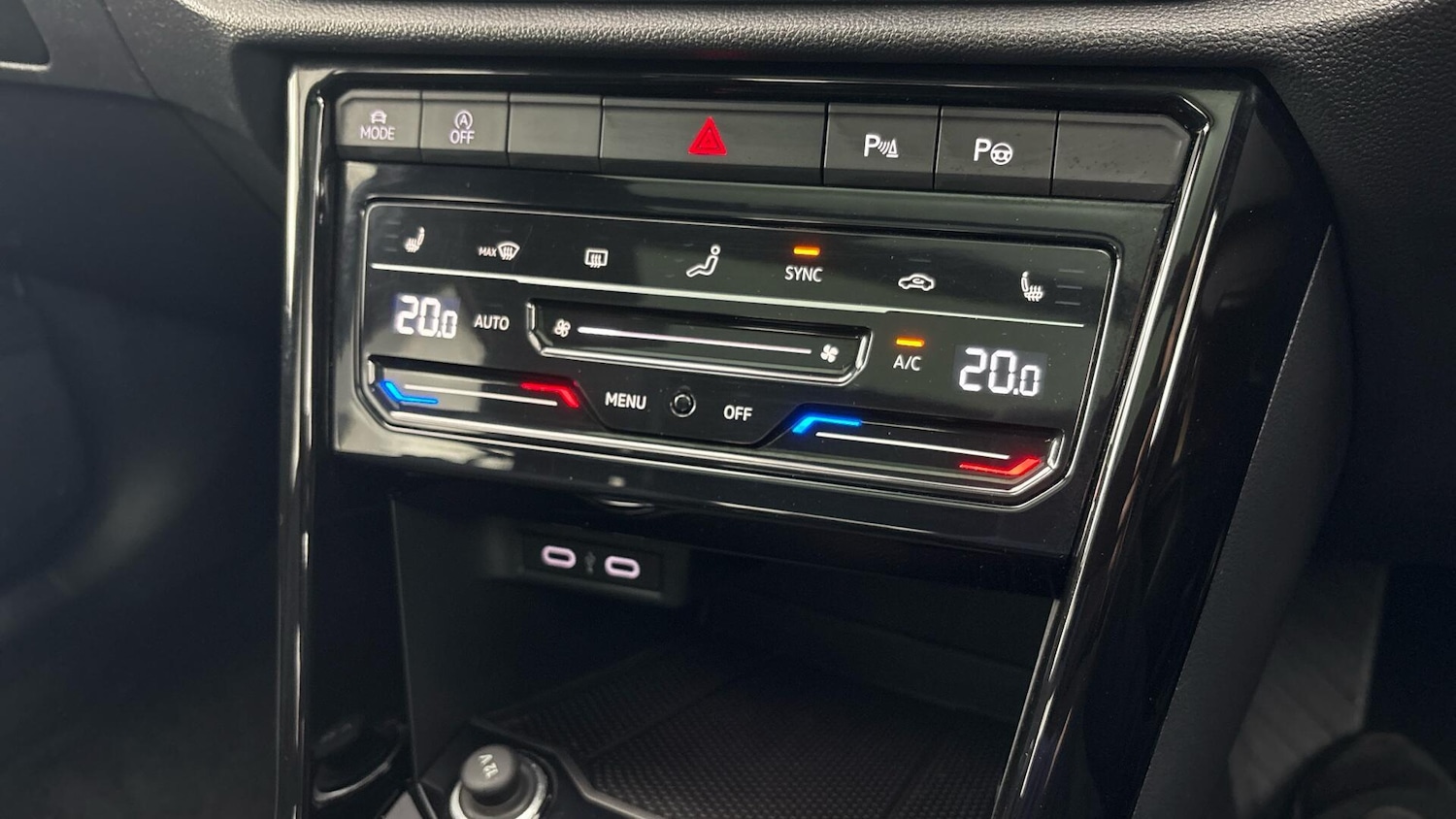 Used Volkswagen T-Roc 2022 for sale - 77718167: Photo 12