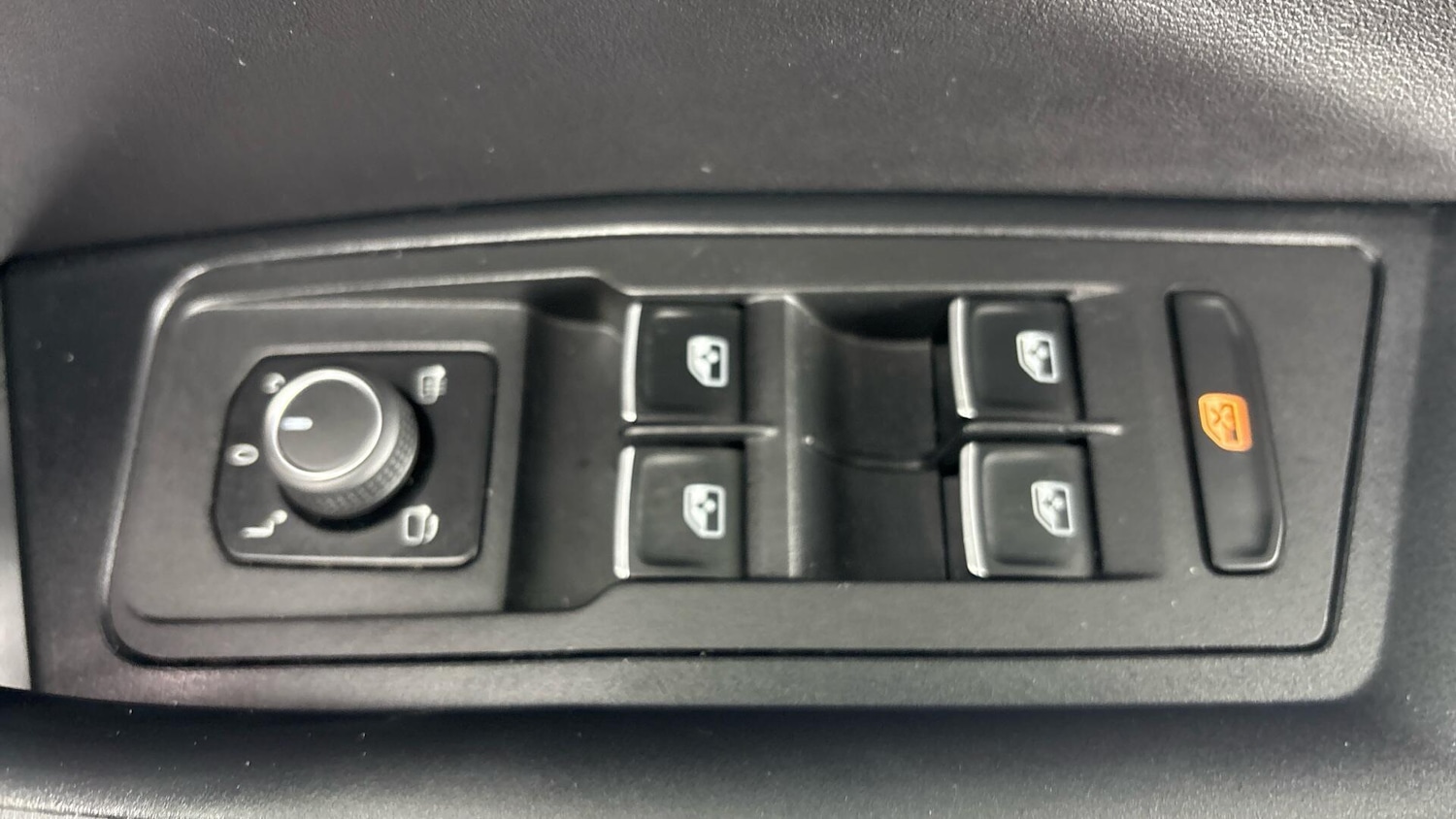 Used Volkswagen T-Roc 2022 for sale - 77718167: Photo 20