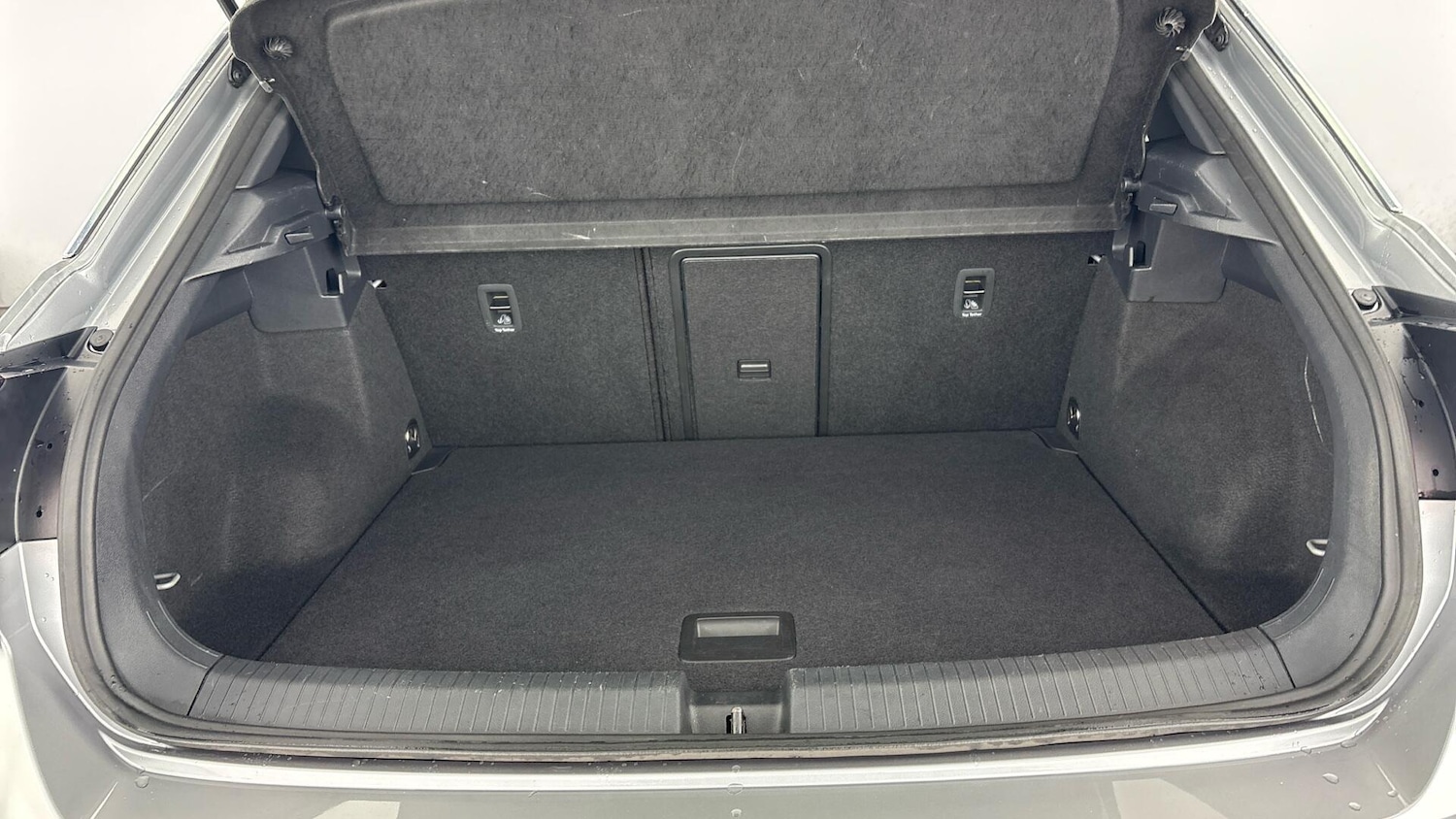 Used Volkswagen T-Roc 2022 for sale - 77718167: Photo 30