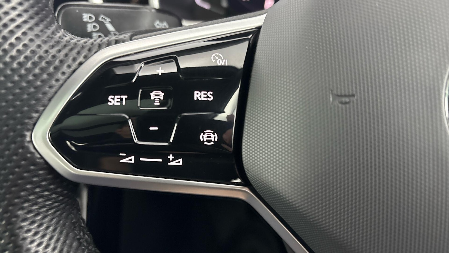 Used Volkswagen T-Roc 2022 for sale - 77718167: Photo 7