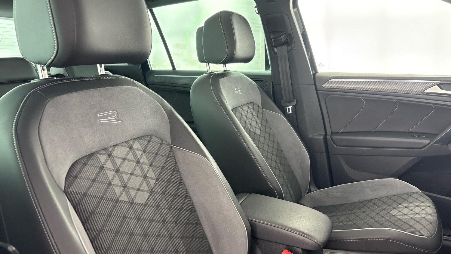 Used Volkswagen Tiguan 2023 for sale - 77701425: Photo 19