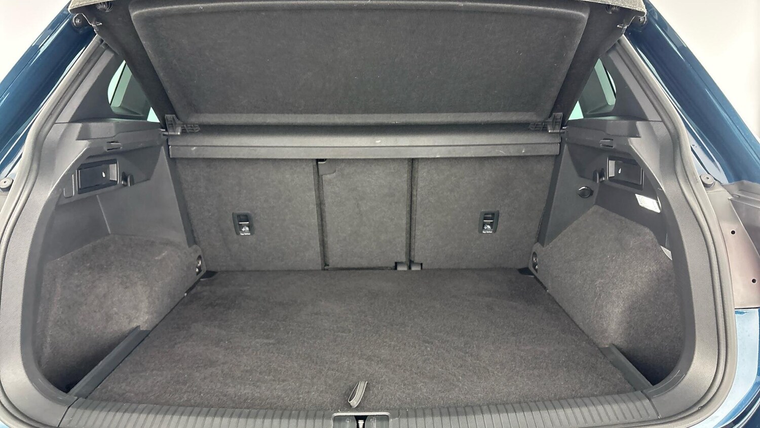 Used Volkswagen Tiguan 2023 for sale - 77701425: Photo 27