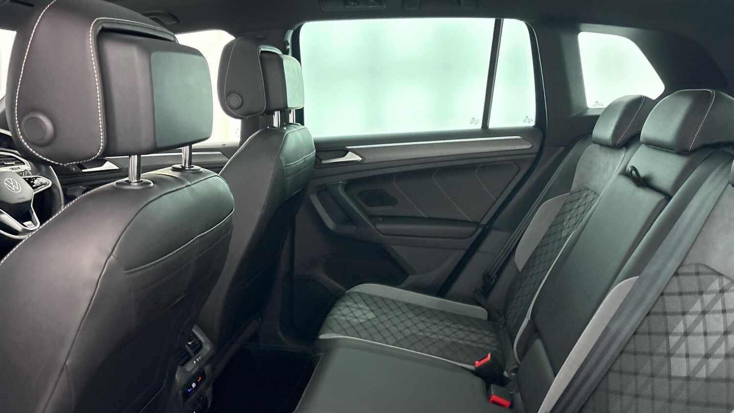 Used Volkswagen Tiguan 2023 for sale - 77701425: Photo 31