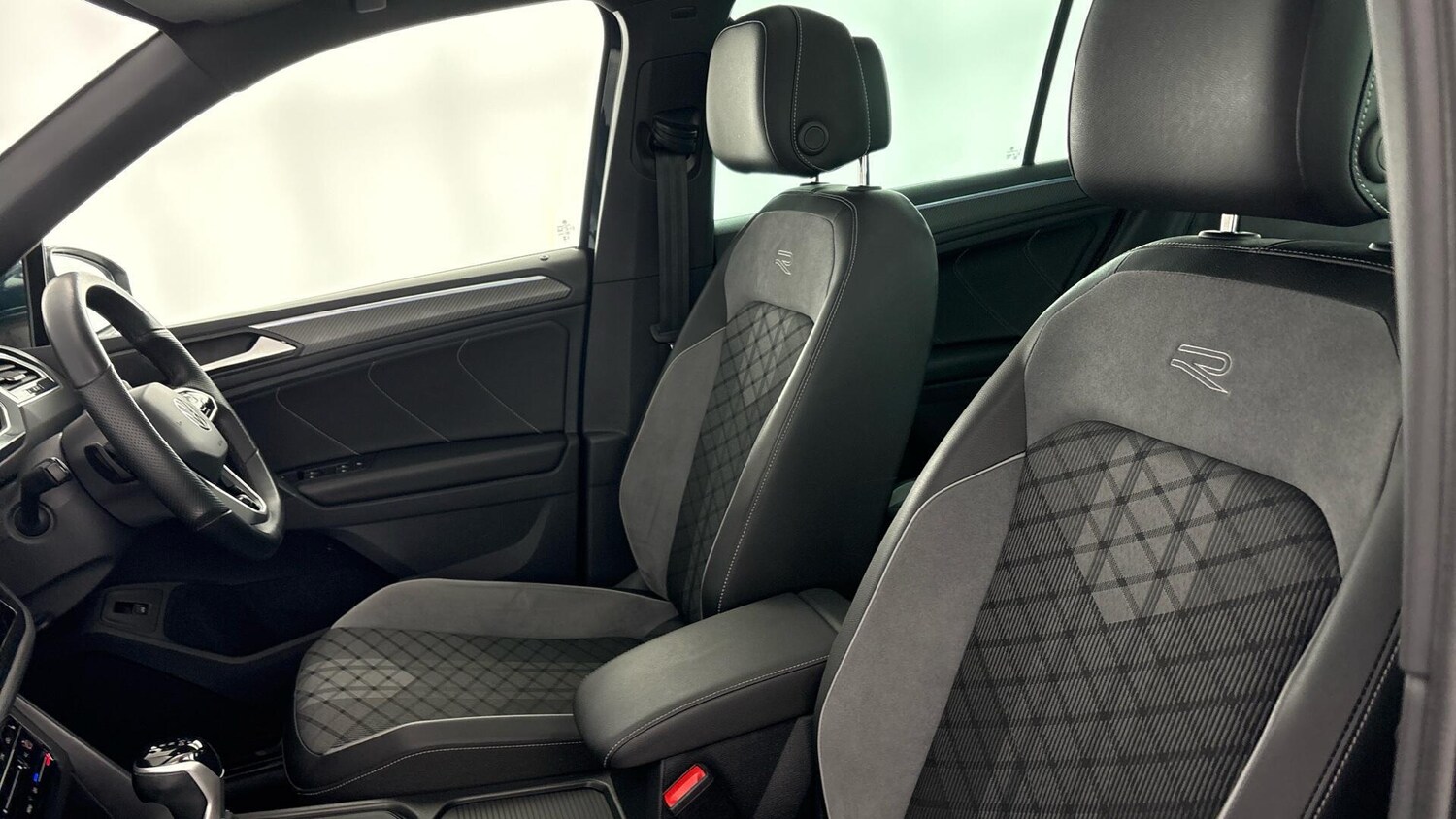 Used Volkswagen Tiguan 2023 for sale - 77701425: Photo 34