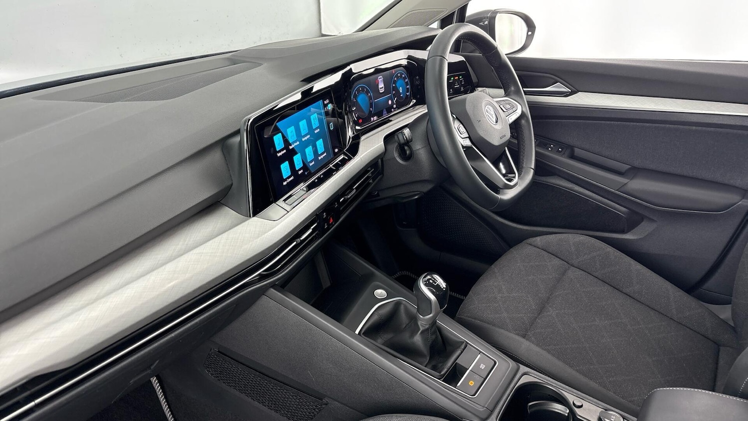 Used Volkswagen Golf 2023 for sale - 77619173: Photo 2