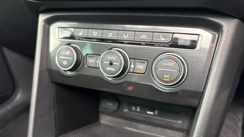 Used Volkswagen Tiguan 2016 for sale - 76766988: Photo 17