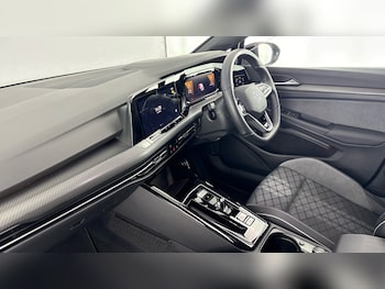 Used Volkswagen Golf 2024 for sale - 79283598: Photo