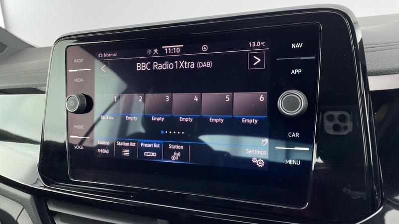 Used Volkswagen T-Roc 2023 for sale - 76541433: Photo 15