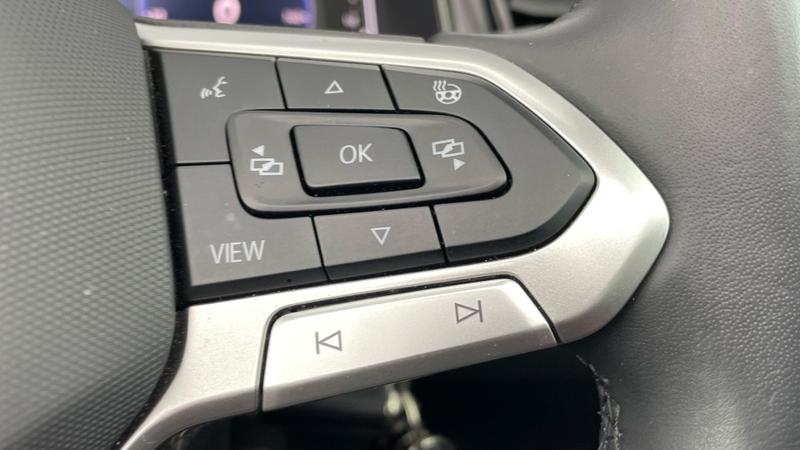 Used Volkswagen T-Roc 2023 for sale - 76541433: Photo 23