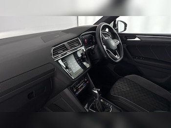 Used Volkswagen Tiguan 2023 for sale - 77872288: Photo