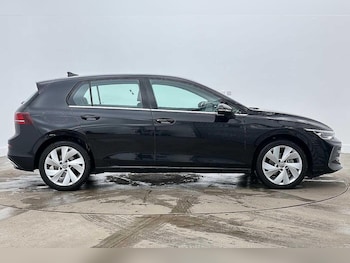Used Volkswagen Golf 2025 for sale - 78817531: Photo
