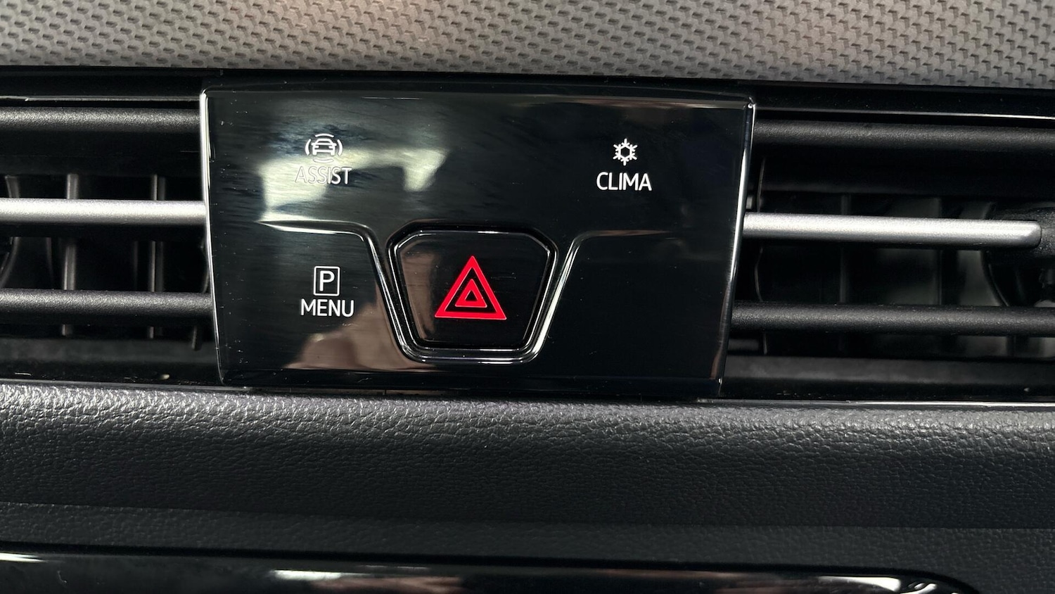 Used Volkswagen Golf 2025 for sale - 77877680: Photo 12