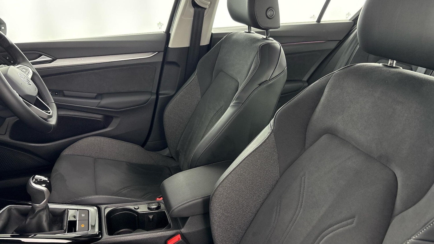 Used Volkswagen Golf 2025 for sale - 77877680: Photo 38