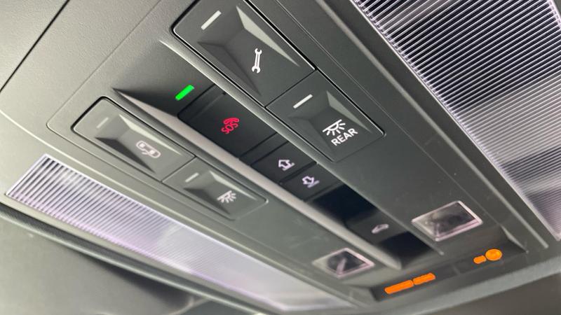 Used Volkswagen Touareg 2023 for sale - 75945228: Photo 26