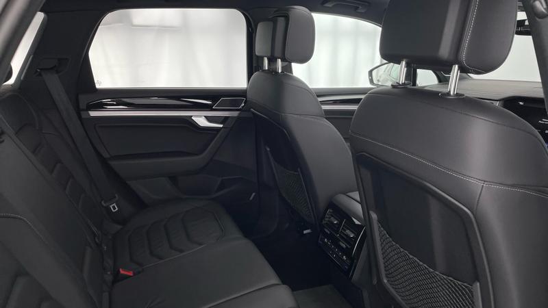 Used Volkswagen Touareg 2023 for sale - 75945228: Photo 29