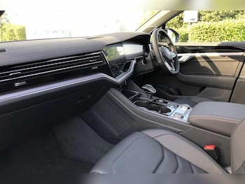 Used Volkswagen Touareg  for sale - 75945228: Photo