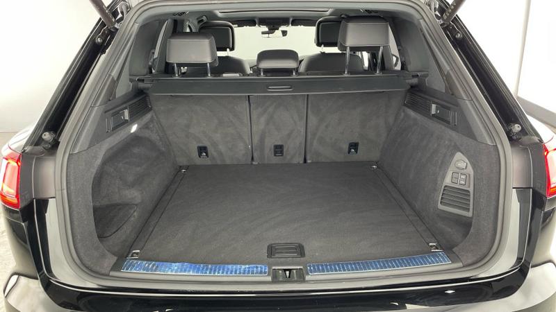 Used Volkswagen Touareg 2023 for sale - 75945228: Photo 32