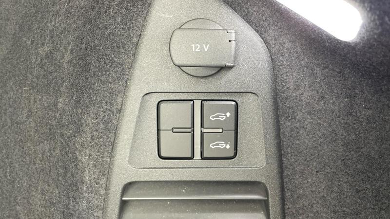 Used Volkswagen Touareg 2023 for sale - 75945228: Photo 34