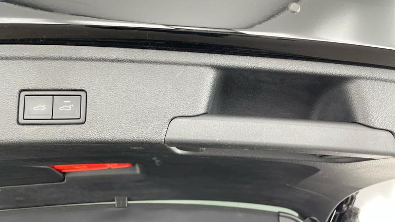 Used Volkswagen Touareg 2023 for sale - 75945228: Photo 36