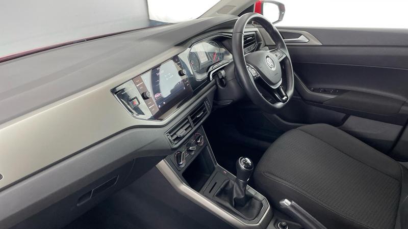 Used Volkswagen Polo 2018 for sale - 75778934: Photo 2