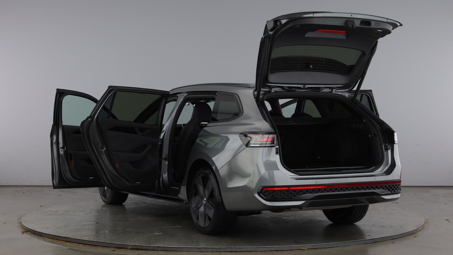 Used Volkswagen Passat 2025 for sale - 77630881: Photo 12