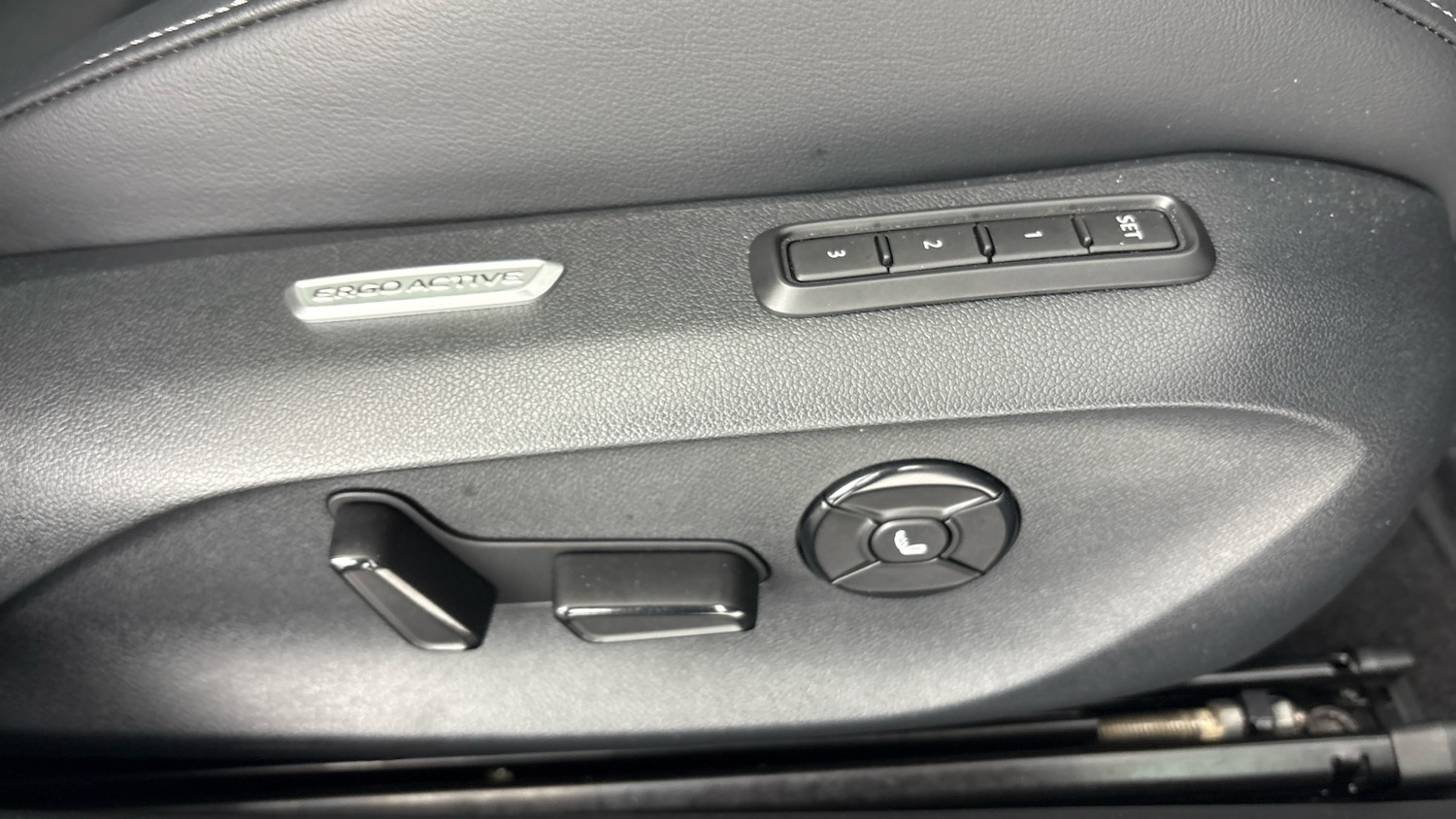 Used Volkswagen Passat 2025 for sale - 77630881: Photo 22