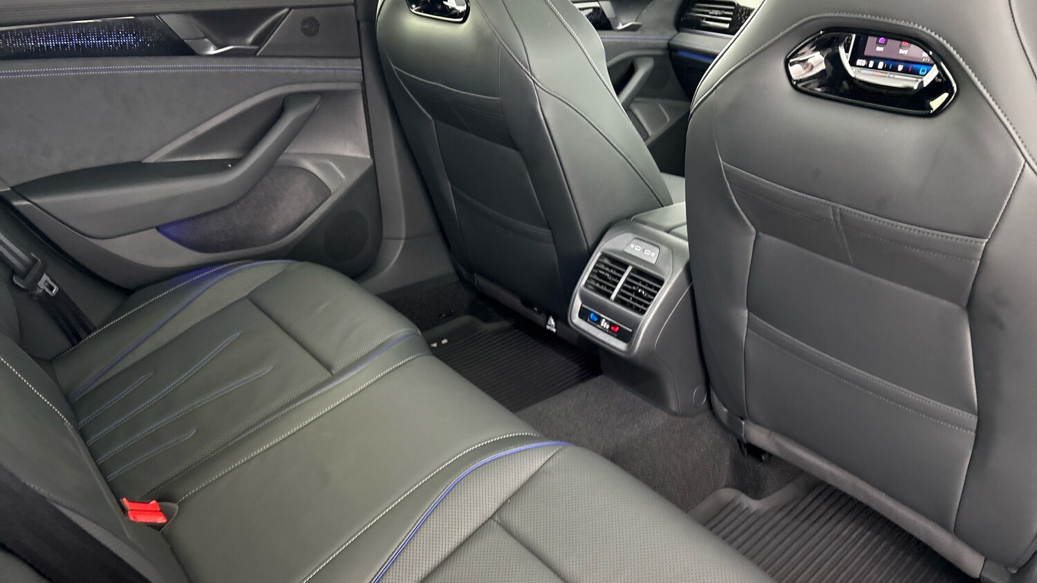 Used Volkswagen Passat 2025 for sale - 77630881: Photo 34