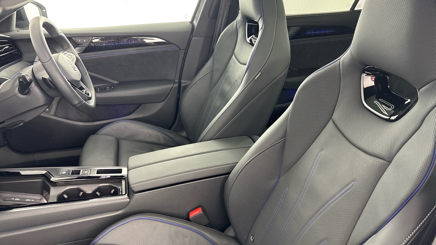 Used Volkswagen Passat 2025 for sale - 77630881: Photo 41