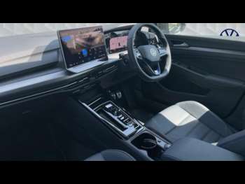 Used Volkswagen Golf 2025 for sale - 74917785: Photo