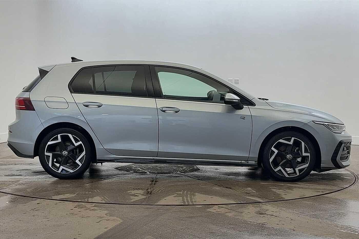 Used Volkswagen Golf 2025 for sale - 77506359: Photo 4