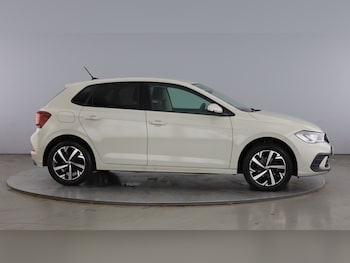Used Volkswagen Polo 2024 for sale - 79111802: Photo