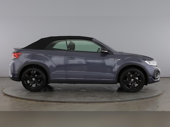 Used Volkswagen T-Roc 2025 for sale - 77602524: Photo