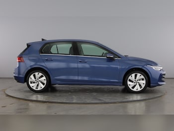 Used Volkswagen Golf 2025 for sale - 77619177: Photo