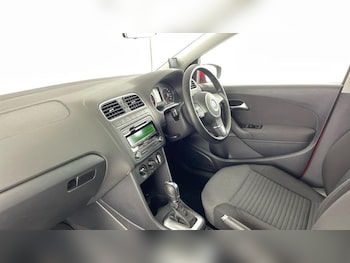 Used Volkswagen Polo 2014 for sale - 76590138: Photo