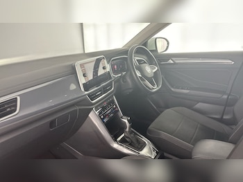 Used Volkswagen T-Roc 2023 for sale - 79283585: Photo