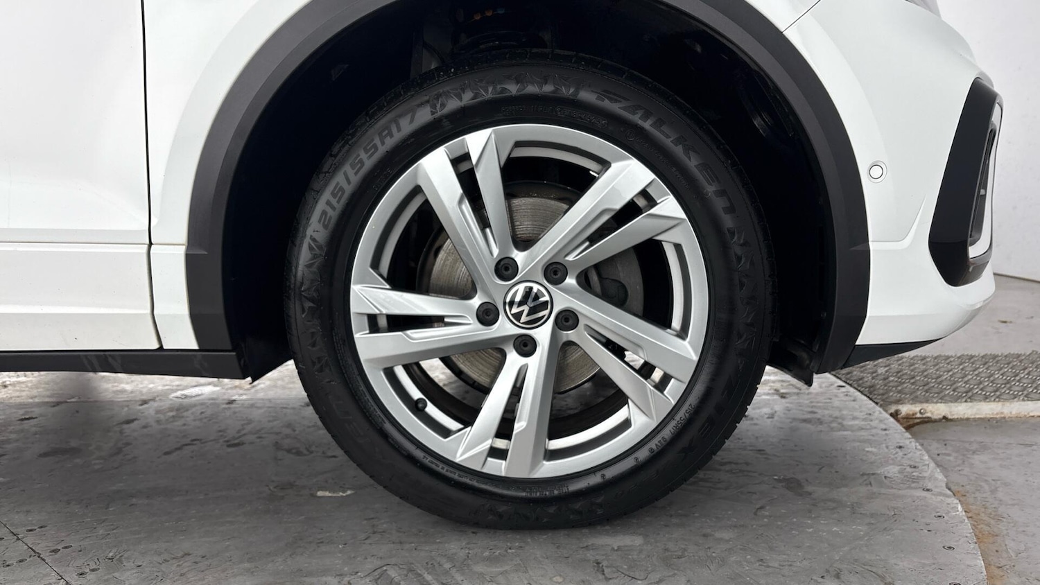 Used Volkswagen T-Roc 2022 for sale - 77602512: Photo 5