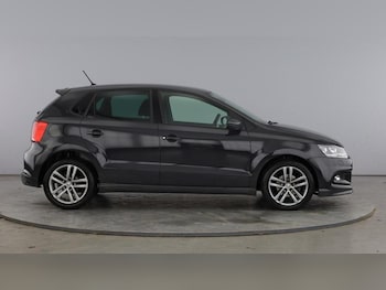 Used Volkswagen Polo 2017 for sale - 76541434: Photo