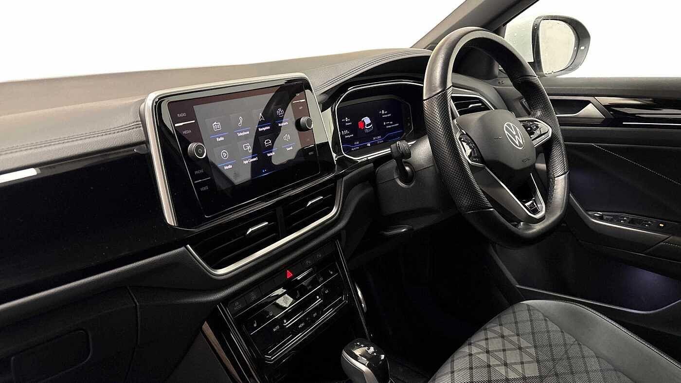 Used Volkswagen T-Roc 2022 for sale - 77506368: Photo 2