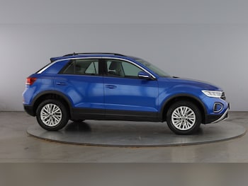 Used Volkswagen T-Roc 2022 for sale - 79392117: Photo