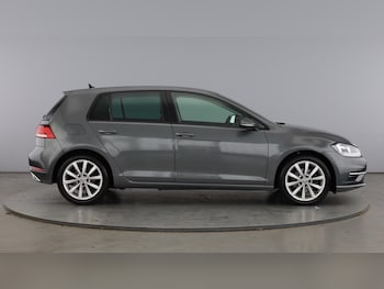 Used Volkswagen Golf 2019 for sale - 77678936: Photo