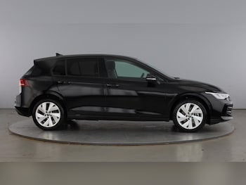 Used Volkswagen Golf 2025 for sale - 79111795: Photo