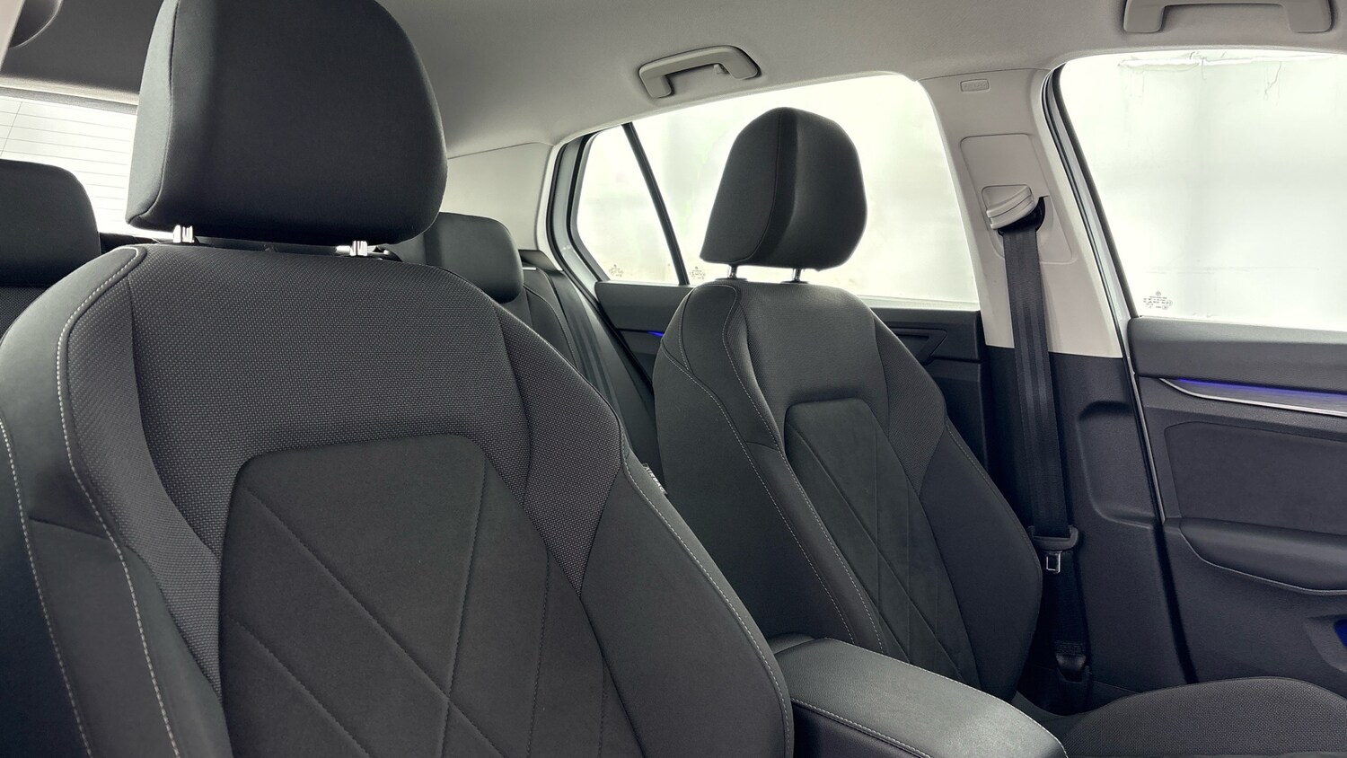 Used Volkswagen Golf 2022 for sale - 77602541: Photo 21